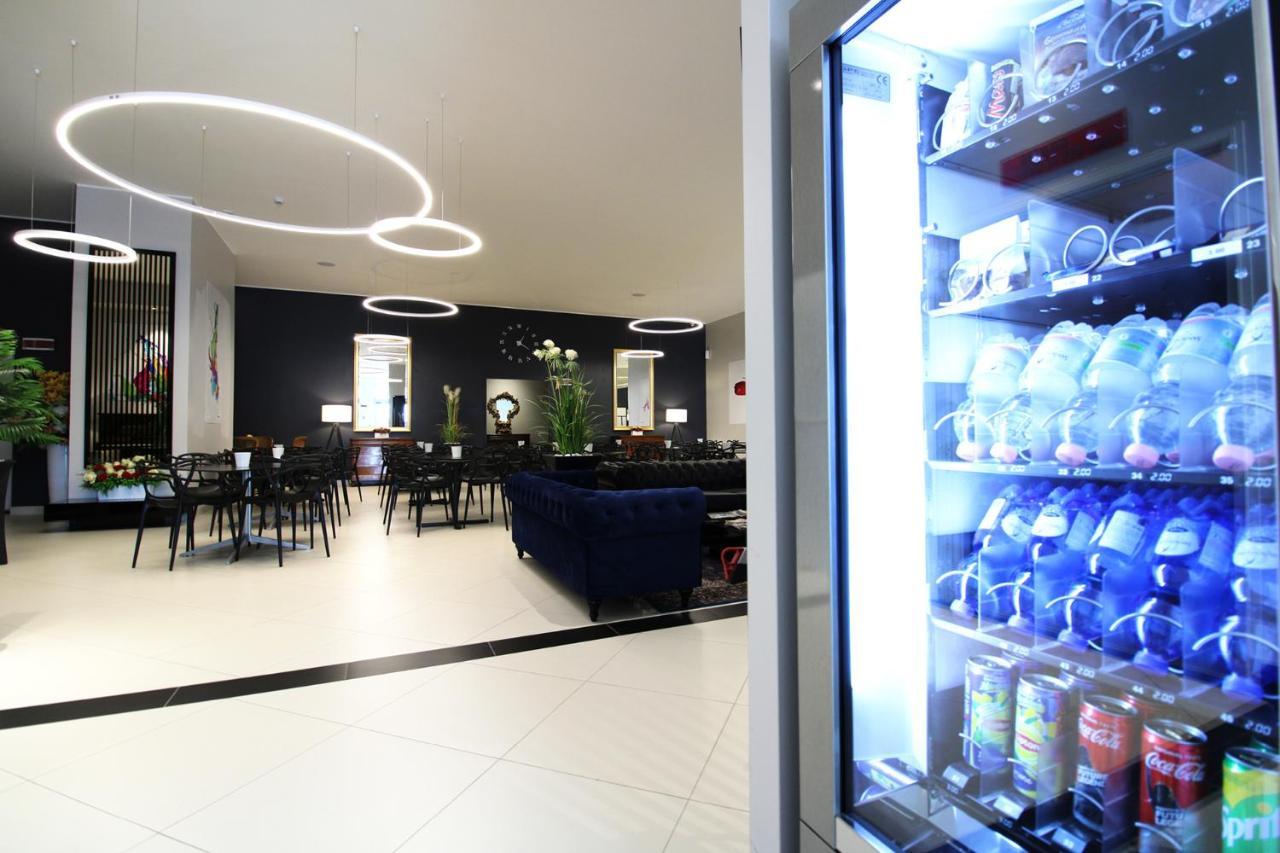 An Hotel Dependance Milano Melegnano Carpiano Exterior foto